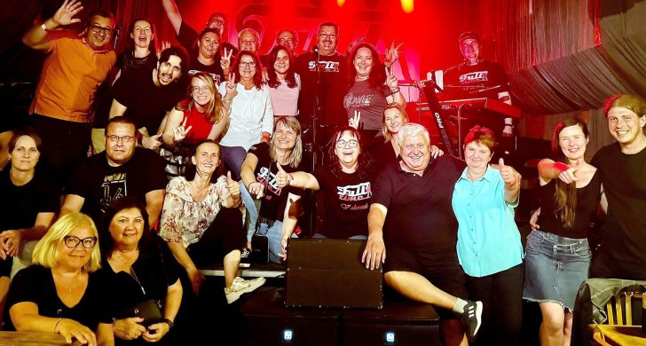 Full Time Praha koncert.jpg